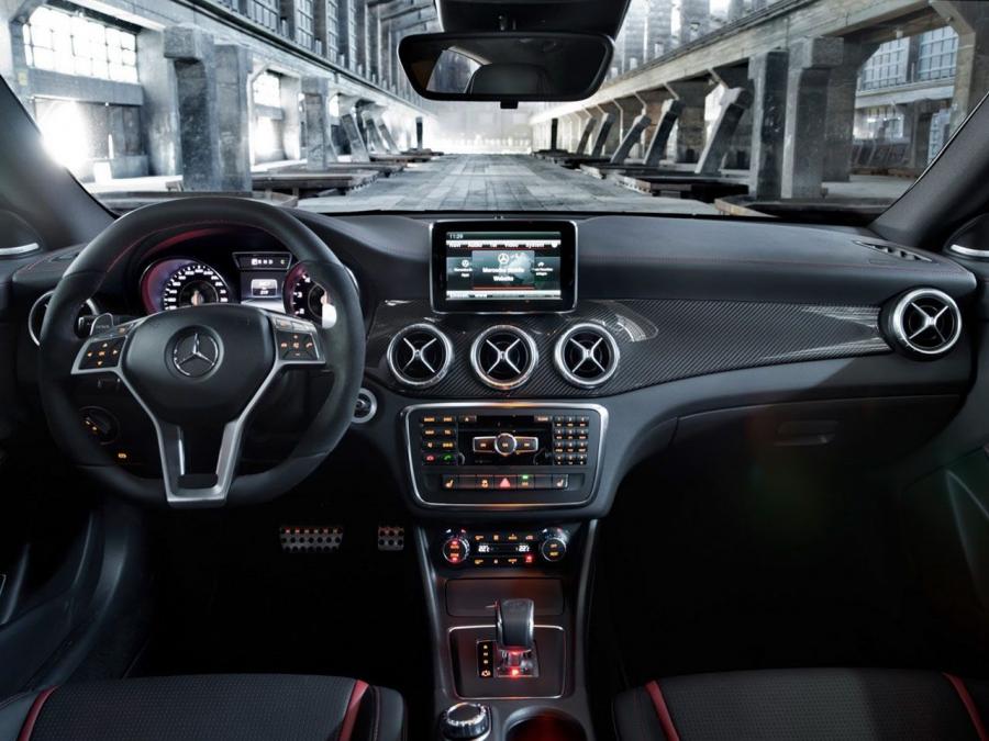  Mercedes-Benz CLA45 AMG 2014 года  (фото 22 из 110)